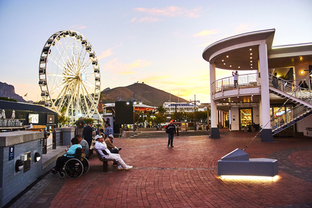 The Victoria & Alfred (V&A) Waterfront in Cape Town is situated on the Atlantic shore, Table Bay Harbour, the City of Cape Town and Table Mountain. Adrian van der Vyver designed the complex. Prince Alfred, second son of Queen Victoria, visited the Cape Coのeditorial素材