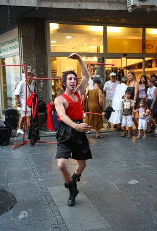 Pantomimist at Buskers festival Belgrade,August 2011.のeditorial素材