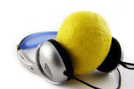 lemon listen musicの写真素材