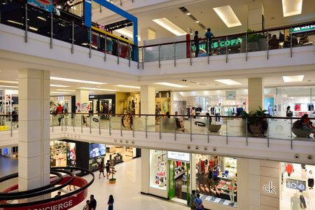 BANGKOK, THAILAND - JUNE 21, 2015: shopping center interior. Shopping malls and department stores such as Siam Paragon, Central World Plaza, Emperium, Gaysorn and Central Chidlom become shopping Mecca for shopaholicsのeditorial素材