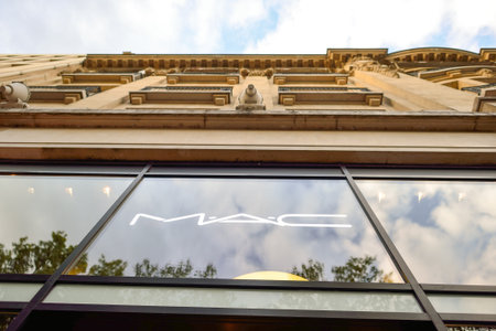 PARIS, FRANCE - AUGUST 09, 2015: Paris streets. Paris, aka City of Love, is a popular travel destination and a major city in Europeのeditorial素材