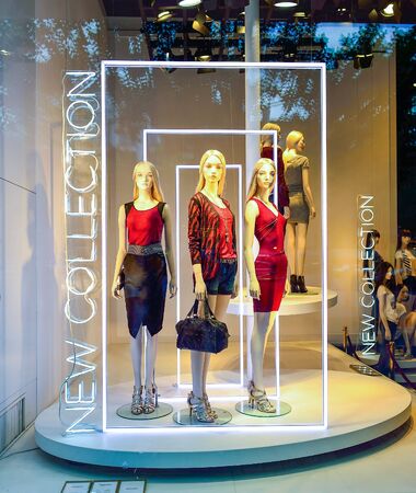 PARIS, FRANCE - AUGUST 09, 2015: mannequines in shop window. Paris, aka City of Love, is a popular travel destination and a major city in Europeのeditorial素材