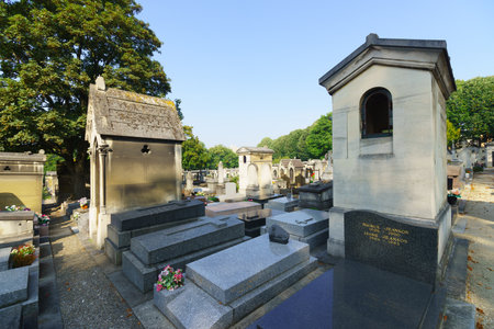 A view of the Pere Lachaise Cemetery, the largest cemetery in the city of Parisのeditorial素材