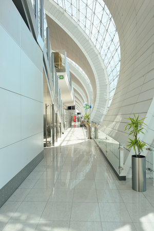 DUBAI, UAE - NOVEMBER 16, 2015: interior of Dubai Airport. Dubai International Airport is the world's busiest airport by international passenger traffic.のeditorial素材