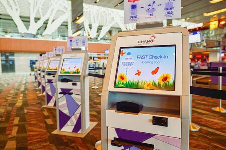 SINGAPORE - NOVEMBER 04, 2015: check-in zone at Changi Airport. Singapore Changi Airport, is the primary civilian airport for Singapore, and one of the largest transportation hubs in Southeast Asiaのeditorial素材