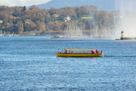 GENEVA, SWITZERLAND - NOVEMBER 18, 2015: view of Lake Geneva. Lake Geneva is a lake on the north side of the Alps, shared between Switzerland and Franceのeditorial素材