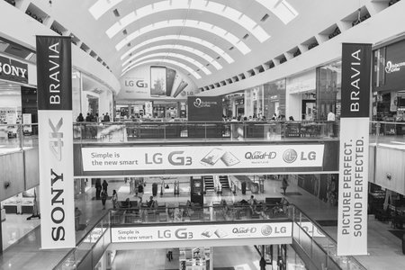 DUBAI - OCTOBER 15, 2014: interior of the Dubai Mall. The Dubai Mall located in Dubai, it is part of the 20-billion-dollar Downtown Dubai complex, and includes 1,200 shops.のeditorial素材