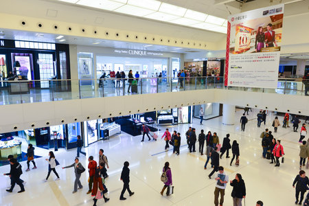 HONG KONG, CHINA - FEBRUARY 04, 2015: shopping center interior. In Hong Kong a wide selection of clothing boutiques, designer flagship stores, restaurants, daily shows and exhibitionsのeditorial素材