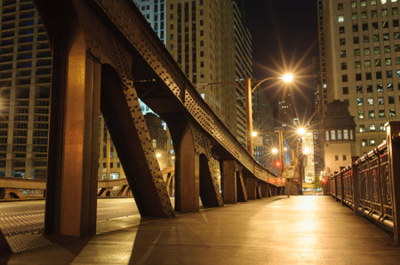 CHICAGO, USA - OCTOBER 05, 2011: Chicago downtown. Chicago is the third most populous city in the United States, after New York City and Los Angelesのeditorial素材