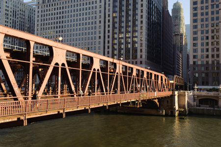 CHICAGO, USA - OCTOBER 04, 2011: Chicago downtown. Chicago is the third most populous city in the United States, after New York City and Los Angelesのeditorial素材