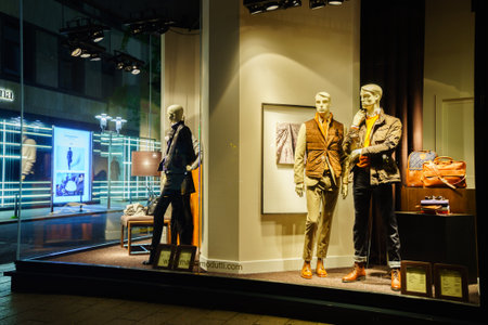 DUSSELDORF - SEP 16: Dusseldorf at night on September 16, 2014 in Dusseldorf, Germany. Dusseldorf is the capital city of the German state of North Rhine-Westphalia and centre of the Rhine-Ruhr metropolitan region with a population of 11 million people.のeditorial素材