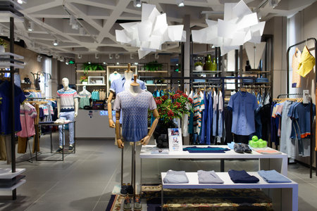 SHENZHEN, CHINA-APRIL 13: shopping store in ShenZhen on April 13, 2014 in Shenzhen, China. ShenZhen is regarded as one of the most successful Special Economic Zones.のeditorial素材