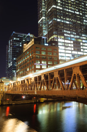 CHICAGO, IL - OCT 5: Chicago downtown at night on October 5, 2011 in Chicago, Illinois. Chicago is the third most populous city in the United States, after New York City and Los Angelesのeditorial素材