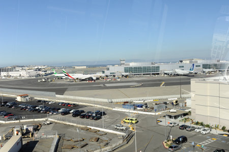 SAN FRANCISCO, USA - OCT 07: San Francisco Airport through train window  on October 07, 2011 in San Francisco, USA. San Francisco International Airport is an international airport located 13 miles (21 km) south of downtown San Francisco, California, near のeditorial素材