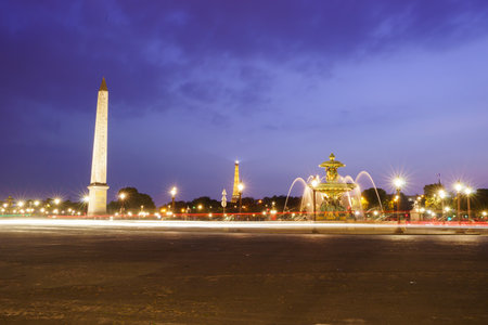PARIS - SEPTEMBER 07: The Place de la Concorde at night on September 07, 2014 in Paris, France. The Place de la Concorde is one of the major public squares in Paris, Franceのeditorial素材