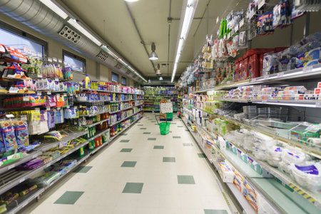 VENICE - SEPTEMBER 14: supermarket interior on September 14, 2014 in Venice, Italy. If you need water, fruits, yoghurt, then supermarkets are a good way of saving some money in Veniceのeditorial素材
