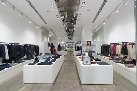 DUBAI - OCTOBER 15: The Dubai Mall linterior on October 15, 2014 in Dubai, UAE. The Dubai Mall...