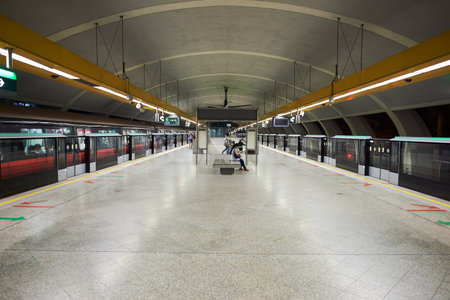 SINGAPORE - NOVEMBER 07, 2015: interior of MRT station. The Mass Rapid Transit, or MRT, is a rapid transit system forming the major component of the railway system in Singapore, spanning the entire city-stateのeditorial素材