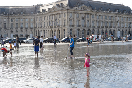 BORDEAUX, FRANCE - AUGUST 13, 2015: streets of Bordeaux. Bordeaux is a port city on the Garonne River in the Gironde department in southwestern France.のeditorial素材