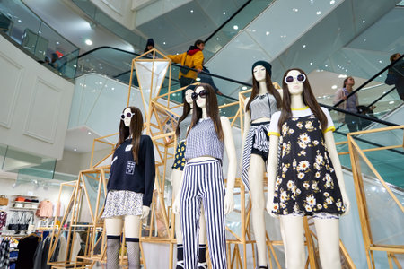 NEW YORK - MARCH 19, 2016: inside of Forever 21 in New-York. Forever 21 is an American chain of fast fashion retailers with its headquarters in Los Angeles.のeditorial素材