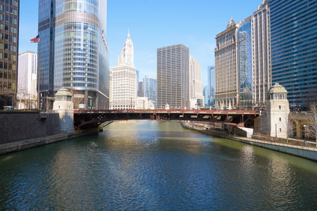 CHICAGO, IL - CIRCA MARCH, 2016: Chicago River in the daytime. The Chicago River is a system of rivers and canals that runs through the city of Chicago, including its center.のeditorial素材