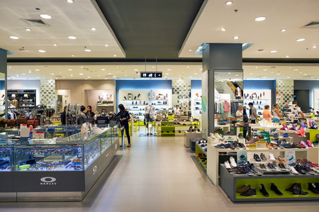 PATTAYA, THAILAND - FEBRUARY 22, 2016: inside of Central Festival Pattaya. Central Festival Pattaya Beach is a shopping mall in Pattaya, Thailand.のeditorial素材