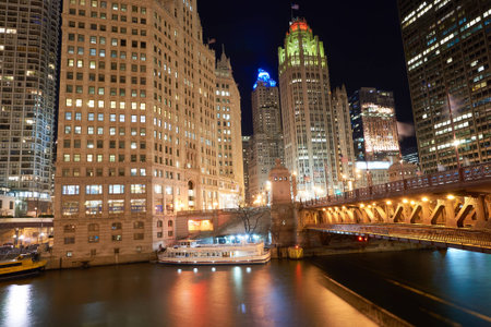 CHICAGO, IL - CIRCA APRIL, 2016: Chicago at night time. Chicago is the third most populous city in the United Statesのeditorial素材