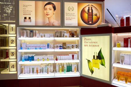 SINGAPORE - CIRCA NOVEMBER, 2015: interior of a store at Singapore Changi Airport. Changi Airport  is the primary civilian airport for Singapore and one of the largest transportation hubs in Southeast Asia.のeditorial素材