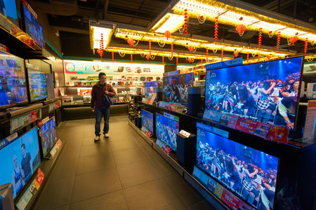 HONG KONG - CIRCA JANUARY, 2016: an electronic store at shopping center in Hong Kong. Shopping is a widely popular social activity in Hong Kong.のeditorial素材