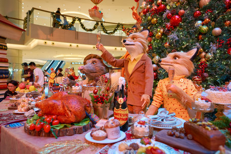 HONG KONG - CIRCA NOVEMBER, 2016: Christmas decorations inside the Elements shopping mall. Elements is a large shopping mall located on 1 Austin Road West, Tsim Sha Tsui, Kowloon, Hong Kongのeditorial素材