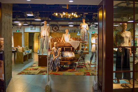 SHENZHEN, CHINA - CIRCA MAY, 2015: a store at a shopping center in Shenzhen.のeditorial素材