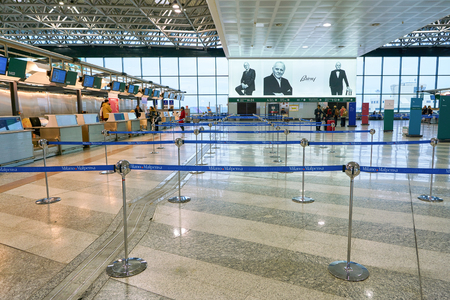 MILAN MALPENSA, ITALY - CIRCA NOVEMBER, 2017: check-in area at Milan-Malpensa airport, Terminal 1.のeditorial素材