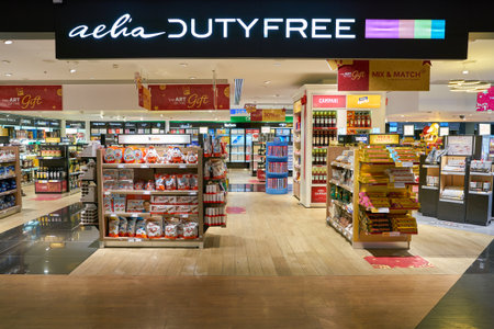 ROME, ITALY - CIRCA NOVEMBER, 2017: entrance to Aelia Duty Free store in Fiumicino International Airport "Leonardo da Vinci"のeditorial素材
