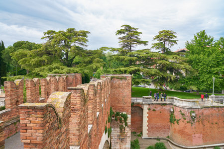 VERONA, ITALY - CIRCA MAY, 2019: view of the Castel Vecchio Bridge in the daytime.のeditorial素材