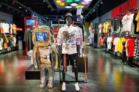 SHENZHEN, CHINA - CIRCA APRIL, 2019: mannequins on display at a clothes shop at a shopping mall in Shenzhen.のeditorial素材