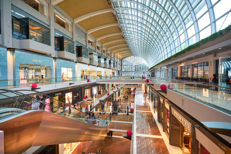 SINGAPORE - JANUARY 20, 2020: interior shot of the Shoppes at Marina Bay Sandsのeditorial素材