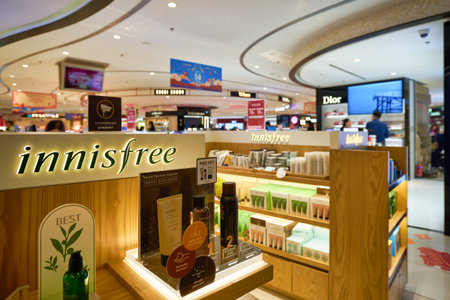 SINGAPORE - CIRCA JANUARY, 2020: Innisfree personal care products on display at store in Changi Airport.のeditorial素材