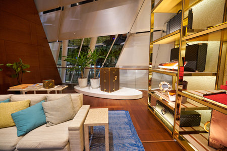SINGAPORE - JANUARY 20, 2020: interior shot of Louis Vuitton Island Maison at the Shoppes at Marina Bay Sandsのeditorial素材