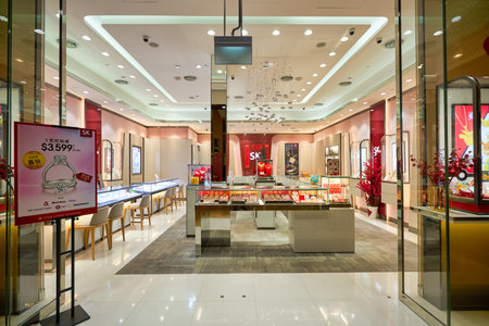 SINGAPORE - JANUARY 20, 2020: entrance to SK Gold store in the Shoppes at Marina Bay Sandsのeditorial素材
