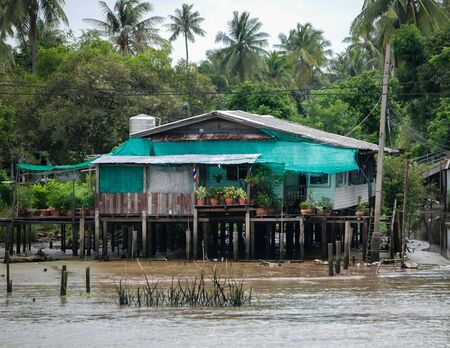 Home on the Chao Phraya River, Bangkok, Thailandのeditorial素材