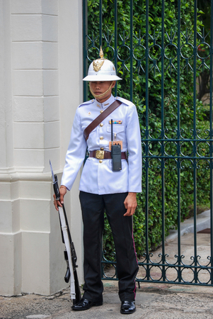 Guard on duty at the Grand Palace of Thailandのeditorial素材