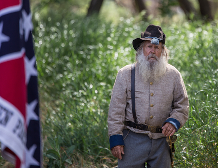 Commander Pappy Walton, Confederate officer at Dog Island Civil War Reenactment, Red Bluff, California.のeditorial素材