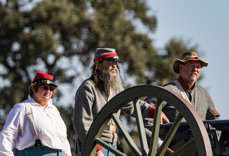 Confederate Cannon Crew,  Civil War Reenactment at Anderson, California.のeditorial素材