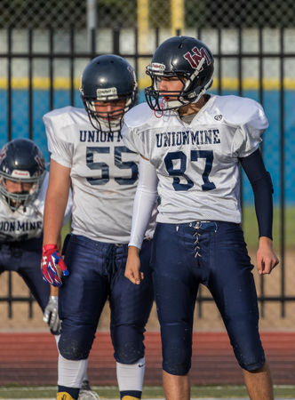 High School football action in Redding, California.のeditorial素材