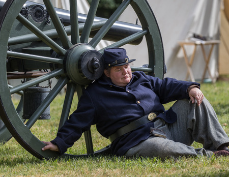 American Civil War reenactor at the Dog Island event in Red Bluff, California.のeditorial素材