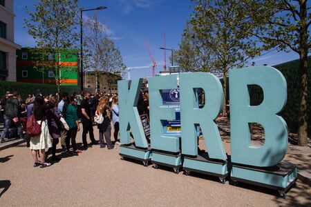 KNGS CROSS, LONDON, UK - MAY 5, 2016. A busy pop up street food market known as The Kerb in Kings Cross, London which is popular with tourists, locals and office workers.のeditorial素材