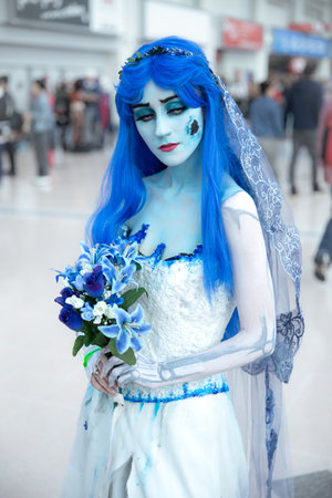 BIRMINGHAM NEC, UK - NOVEMBER 13, 2022.  A female cosplayer dressed as the Corpse Bride at MCM Birmingham Comic Con 2022.のeditorial素材