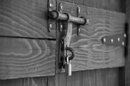 Lock and padlock