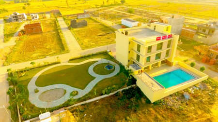 Pune, Maharashtra, India,- March 2020 : Abstract view of a small swimming pools in Puneのeditorial素材