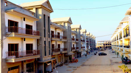 Kota, Rajasthan, India,- March 2020 : Labour is working on a new construction of buildings in Kotaのeditorial素材